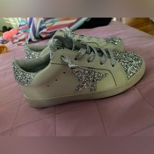 Kids shoes
